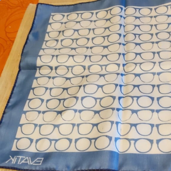 Evatik pocket square with glasses design - Picture 4 of 4